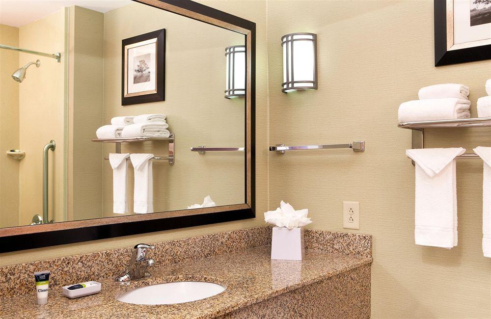 Four Points Memphis Southwind Hotel Germantown Buitenkant foto